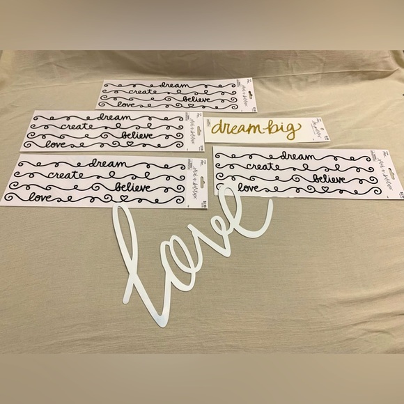 18 pc Inspirational Phrase Dream, Create, Believe, Love & Dream Big Stickers. - Picture 2 of 4